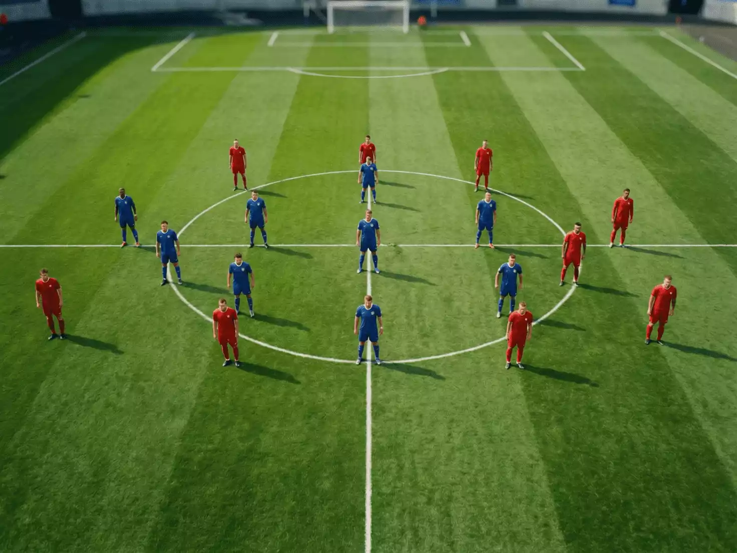 Jugadores de mediocampo posicionados tácticamente en el campo